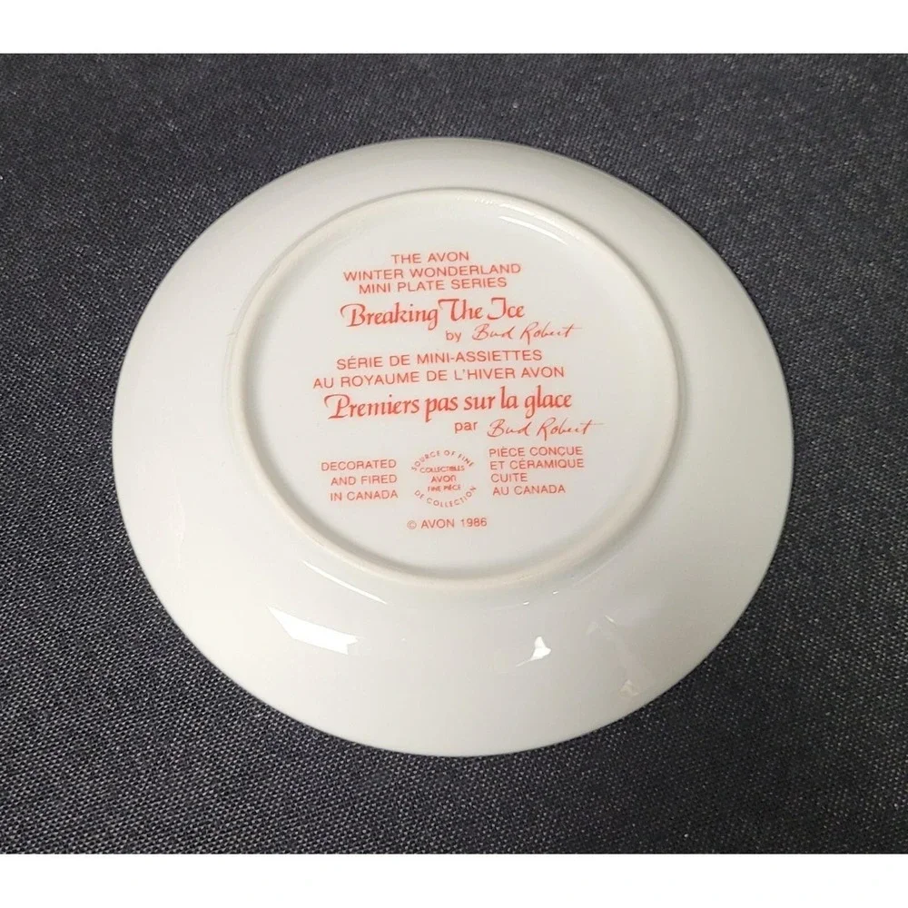 Avon Mini Collector Plate Winter Wonderland Series Breaking The Ice 1986